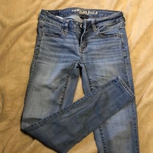 American eagle skinny jeans size 2.